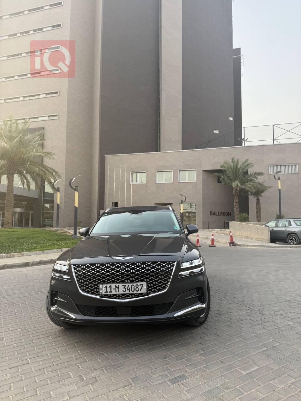 جێنسس GV80